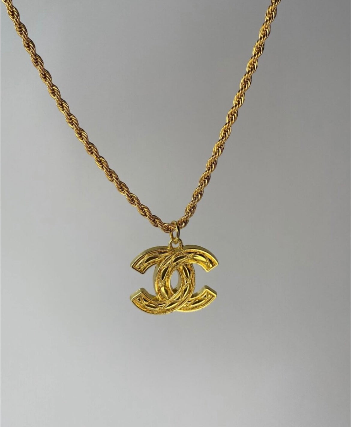 Mila Necklace